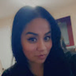 Meet your Posher, Claudia